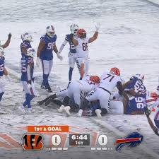 Chase Brown rushes for five-yard TD, giving Bengals early lead over Bills | NFL Highlights