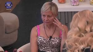 Striscia la notizia: Valeria Marini e Antonella Elia insieme al GF: che lo scontro abbia inizio Video