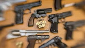 LKA findet bei Durchsuchungen Waffen und Betäubungsmittel