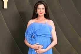 Anne Hathaway honored as a Disney Legend at D23