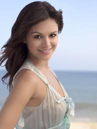 Resultado de imagem para rachel sarah bilson