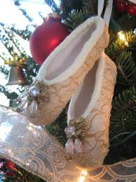 Resultado de imagem para pointe shoes christmas