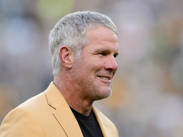 Brett Favre, Citing CTE, Says Kids Shouldn't Play Tackle Football Until 14  : NPR