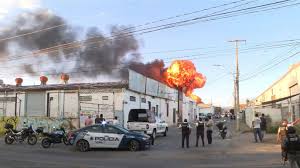 Explosiones e Incendio en Fábrica de Químicos en León Provocan Evacuaciones