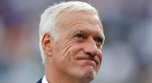 Didier Deschamps perd 3 membres de sa famille avant ce match décisif de Coupe du monde : "J'ai trois étoiles dans le ciel"