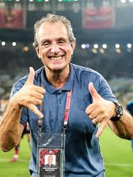 Bap adota cautela por reforços ao Flamengo: 'Esperar o saldão da Copa'
