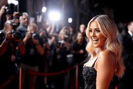 Lauren Alaina returns to ACM Awards in Las Vegas after viral 2025 post about motherhood