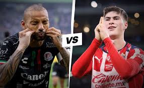 ¡Peligra el bicampeonato de goleo de Armando González!: Los rivales que le restan a Joao Pedro en el Clausu...