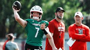 Miller Moss: Can He Lead Louisville to ACC Glory? - Imagen principal del artículo