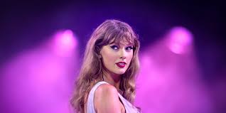 What Does “Pink Clouding” Mean? Fans Think They Know What (and Who) Taylor Swift’s New Song Is About