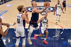 Kings Clippers Basketball