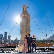 Instalan escultura religiosa en nuevo Puente La Virgen de Nuevo León