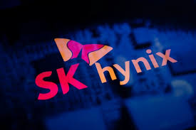 SK Hynix Tops 1.2 Million Won for First Time as Samsung Securities Lifts Target to 1.8 Million Won