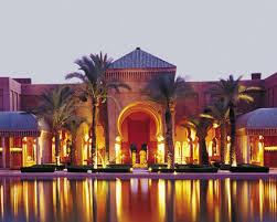 Résultat de recherche d'images pour "marrakech des riches et marrakech des pauvres"