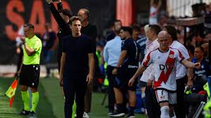 A Isi le caen siete partidos de sanción