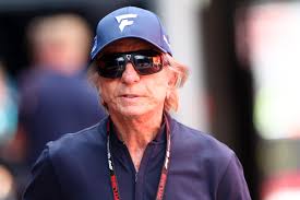 Fittipaldi cita críticas por idade e elogia fase de Hamilton na Ferrari