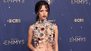Harper's BAZAAR - News update