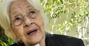 Aos 90 anos, Adélia Prado é internada e passa por cirurgias depois de sofrer queda