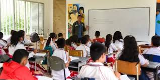 Escolas de ensino médio e fundamental estarão fechadas por decreto do governo deste país no dia 18/05