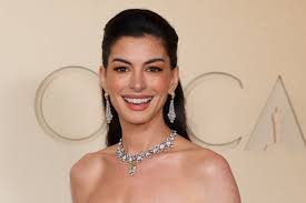Trend Google: anne hathaway