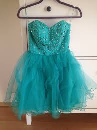 Znalezione obrazy dla zapytania sukienka z kryształkami