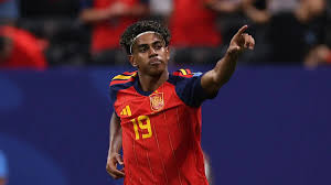یامال: اسپانیا کیفیت لازم برای قهرمانی را دارد/ فرانسه از ما بهتر نیست