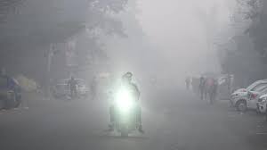 Air quality continues to be ‘severe’, likely to improve slightly to ‘very poor’ on December 15