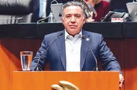 Enrique Inzunza queda fuera de la bancada de Morena en el Senado