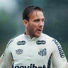 Diógenes e Arthur são as novidades do Santos em Belém; veja a escalação
