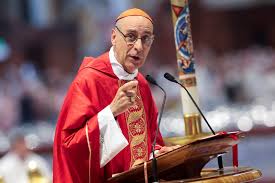 Vatican warns rebel Catholic group it risks excommunication