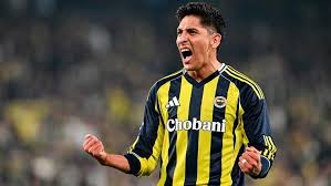 Edson Álvarez es campeón en Turquía, pero su futuro apunta lejos del Fenerbahçe