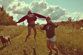 Résultat de recherche d'images pour "3 best friends tumblr"