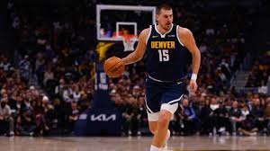 Chris Paul looking focused