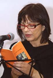 Angela Bonanno è nata a Catania dove vive. Nel 2003 ha esordito con il libro di poesia in dialetto siciliano Nuatri (Premio Salvo Basso per l&#39;inedito, ... - foto2010a