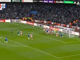 (Video): Córner de Reece James, desviado por un defensa del Arsenal, 1-1
