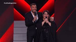 ¡Rojo Vivo! Confesión Picante a Nico Occhiato en La Voz Argentina - Imagen principal del artículo