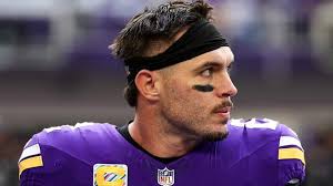 Harrison Smith in Action