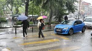 Meteoroloji uyardı Trabzon'da sağanak ve gök gürültüsü bekleniyor! — Kuzey Ekspres