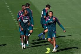 Elche - Real Madrid en directo | Arda Güler sustituye a Bellingham en el once