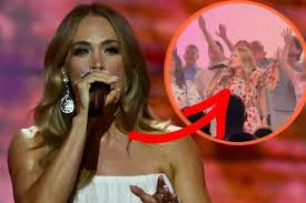 WATCH: Carrie Underwood Sings in Church For Easter Sunday + We've Got Chills!