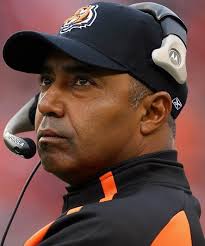 &quot;Hey, who just punched myself in the brain?&quot; - Marvin-Lewis-582x700