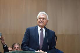 Decisão será tomada na convenção partidária, diz Caiado sobre aliança com Zema