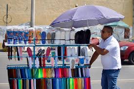 En la economía informal, la generación de plazas de trabajo en México: Inegi