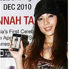 KUALA LUMPUR: Petite beauty Hannah Tan is the first Malaysian celebrity to have her own iPhone ... - hannah%2520tan