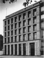 Helmut Hentrich 1905 - 2001. Architekten-Portrait von Jan Lubitz - bankhaus_trinkaus