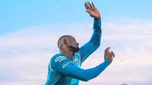 GT vs RCB Live Score, IPL 2026: Siraj, Rabada strike in powerplay