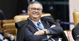 STF julga 8 ações em uma sessão e Dino alfineta: "ativismo judicial"