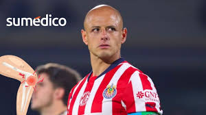 Las lesiones que apagaron la alegría de Chicharito en Chivas