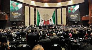 Acumulan diputados 1,200 demandas de juicio político; ninguno resulta🎦