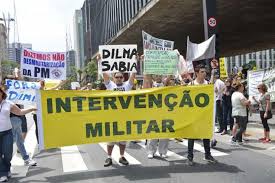 Resultado de imagem para FOTOS DO MANIFESTO FORA DILMA